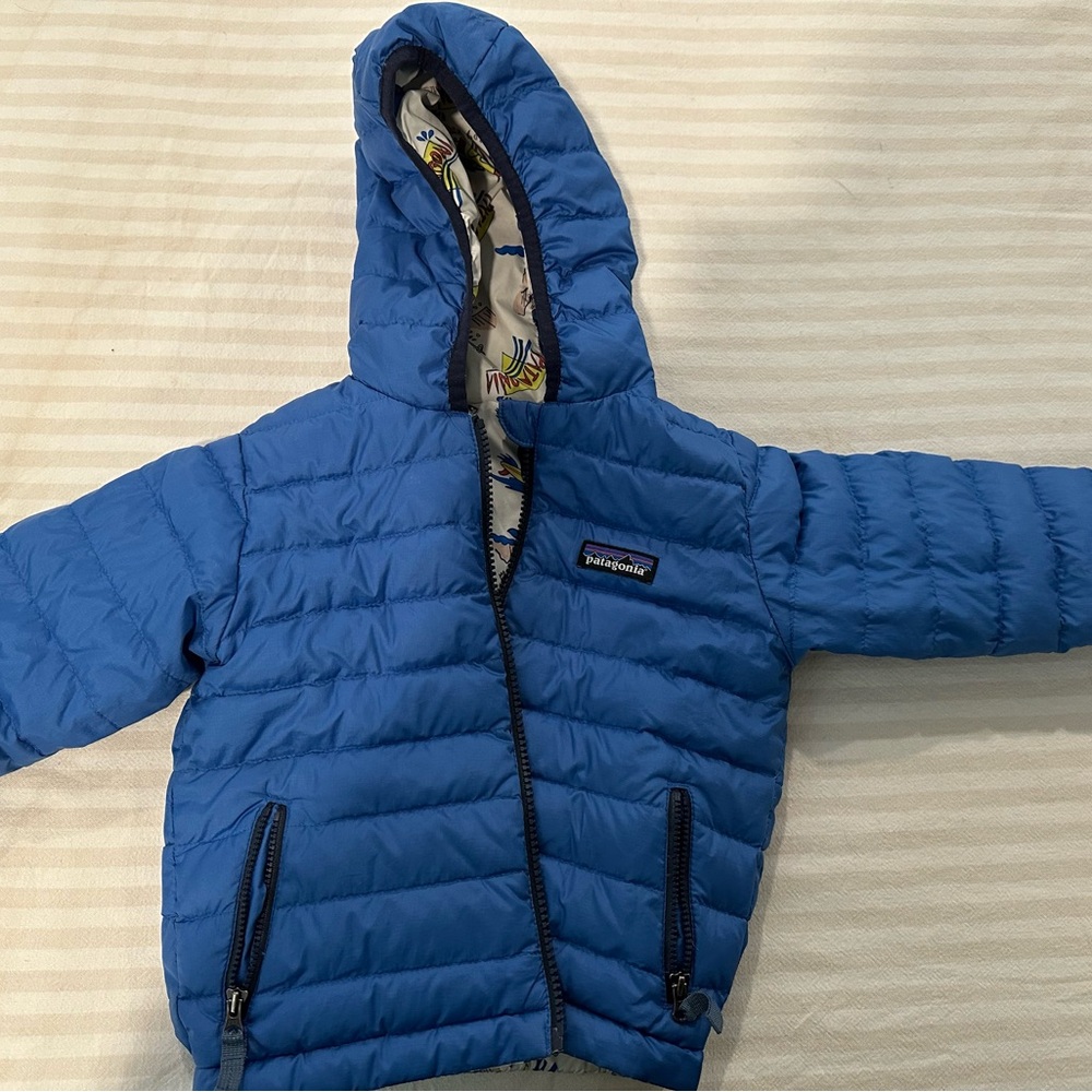 Patagonia size 2T blue reversible nano puff jacket